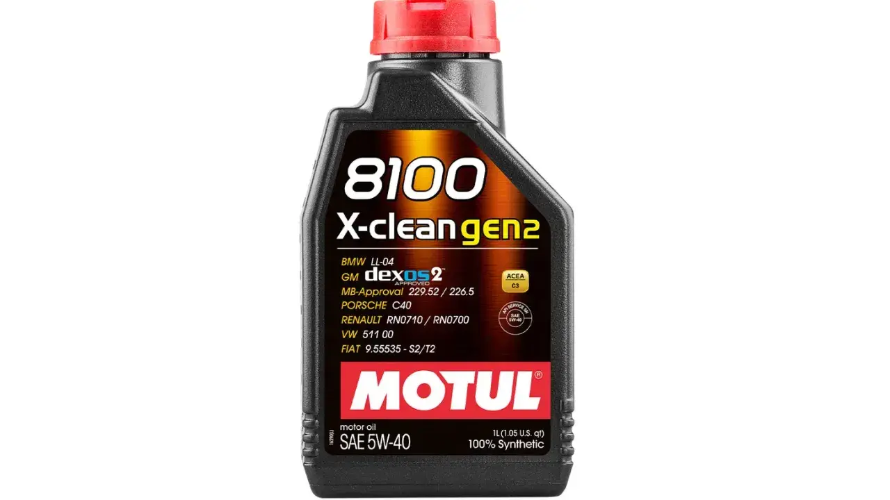 Olej Motul 8100 X-clean gen2 SAE 5W-40, spełniający normę ACEA C3, to syntetyczny olej do nowoczesnych silników.