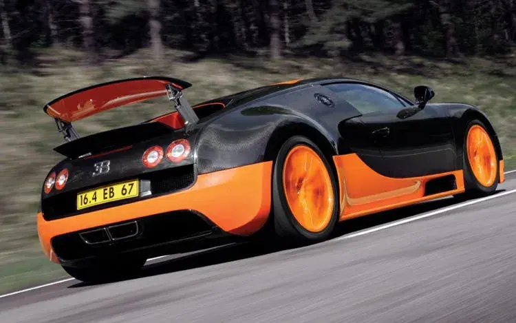 Bugatti Veyron: Ile ma koni? Od 1001 do 1200 KM i rekordy!