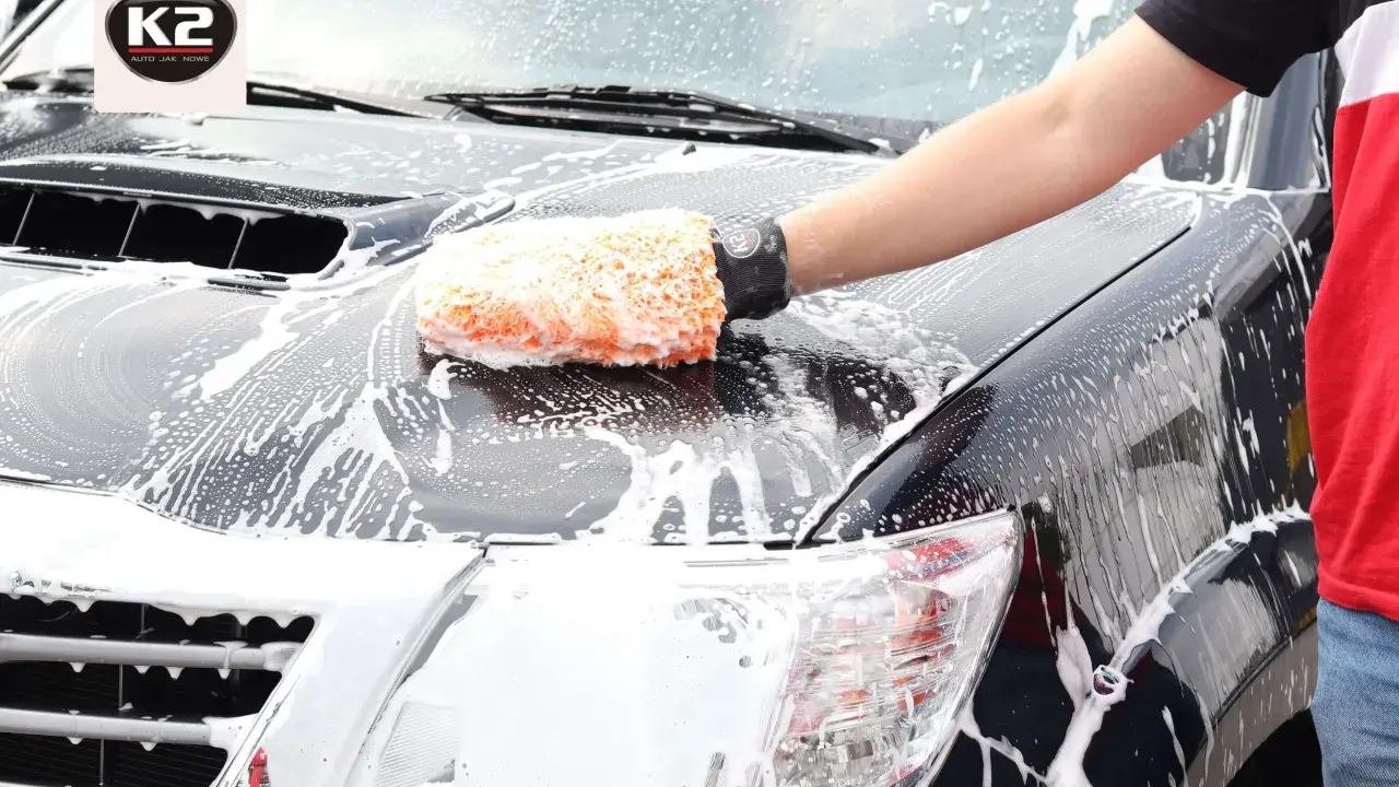 Jak myć auto po woskowaniu? Zachowaj blask i ochronę!