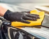 Jak polerować auto? Przewodnik do idealnego lakieru krok po kroku