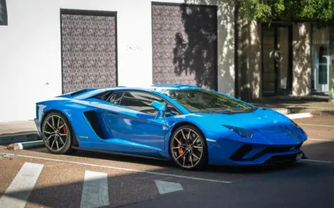 Ile kosztuje Lamborghini w Polsce? Ceny, personalizacja i utrzymanie