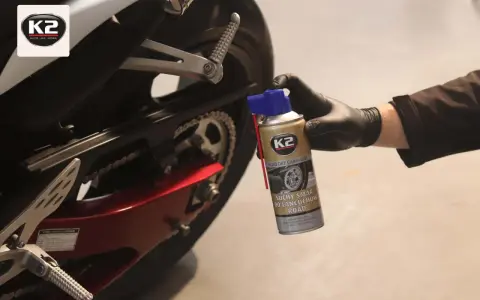 Smar do łańcucha motocyklowego: Jaki wybrać? Poradnik eksperta