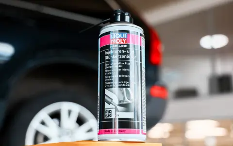 Puszka preparatu do czyszczenia wtryskiwaczy diesel i świec żarowych Liqui Moly.