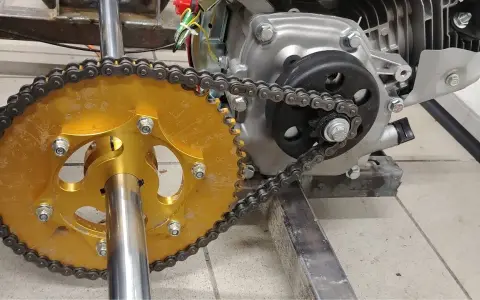 Jak rozkuć łańcuch motocyklowy? Zrób to sam i zaoszczędź!