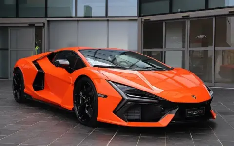 Ile kosztuje Lamborghini? Nowe, używane i pełne koszty posiadania