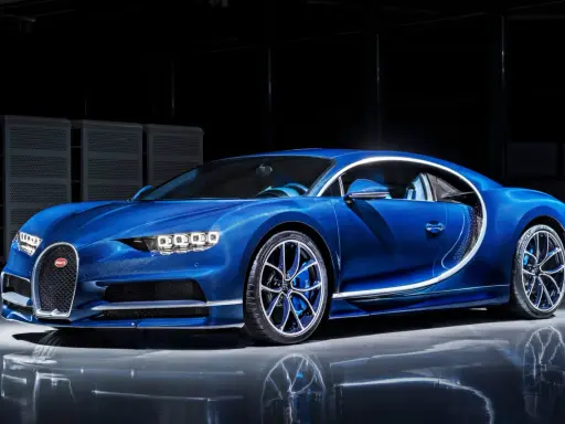 Ile pali Bugatti Chiron? Szokujące 48 l/100 km i koszty W16