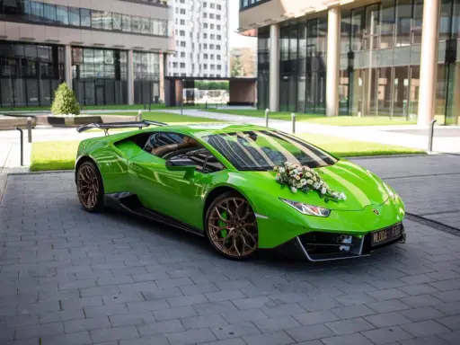 Wynajem Lamborghini Huracan w Polsce: Ceny, warunki i czy warto?