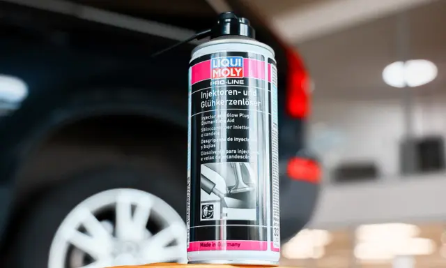 Puszka preparatu do czyszczenia wtryskiwaczy diesel i świec żarowych Liqui Moly.