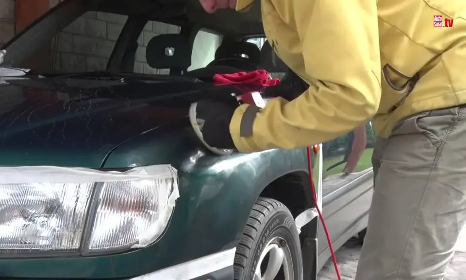 Czym najlepiej polerować auto? Poradnik do perfekcyjnego blasku