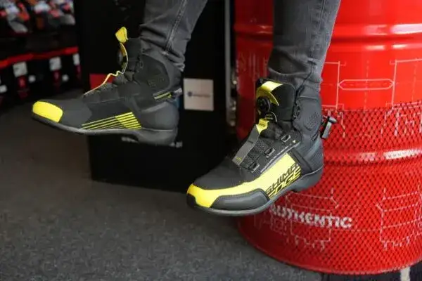 buty motocyklowe sk&oacute;ra vs tekstylia