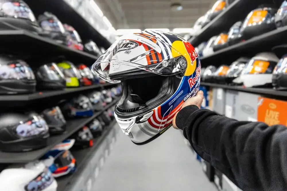 ranking marek kasków motocyklowych premium średnia półka budżetowe